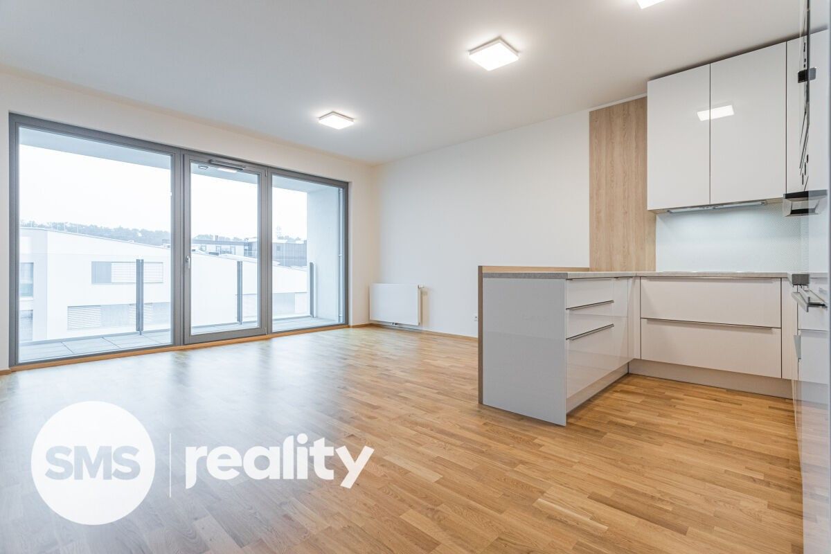 3+kk, U Mlýnského kanálu, Praha, 82 m²