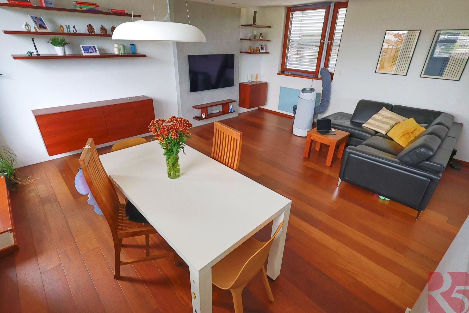 4+kk, V bytovkách, Praha, 116 m²