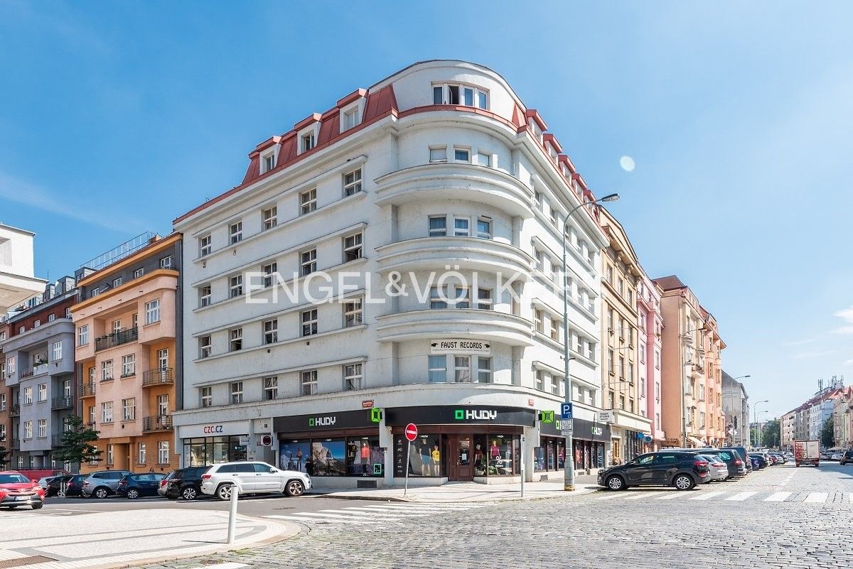 Pronájem obchodní prostory - Na hutích, Praha, 108 m²