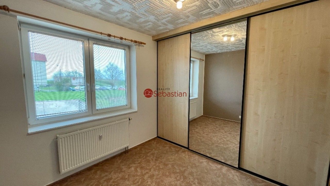 Pronájem byt 2+1 - Na Větrníku, Chrudim, 62 m²