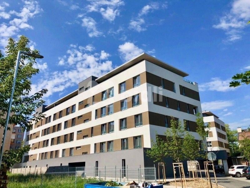 2+kk, Husova, Pardubice, 58 m²