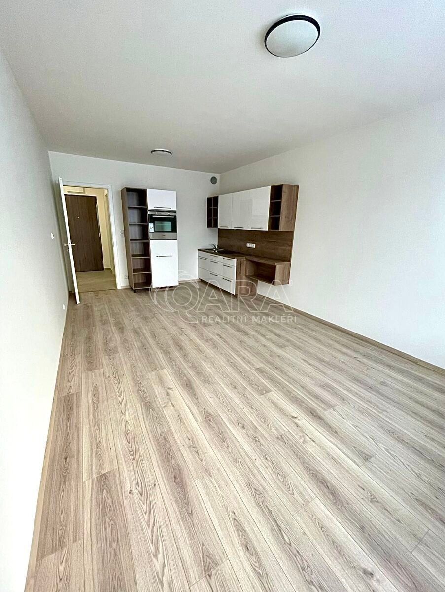 2+kk, náměstí Olgy Scheinpflugové, Praha, 60 m²