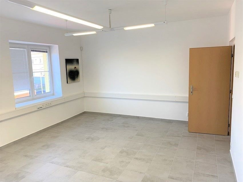 Kanceláře, Petrovická, Domažlice, 16 m²