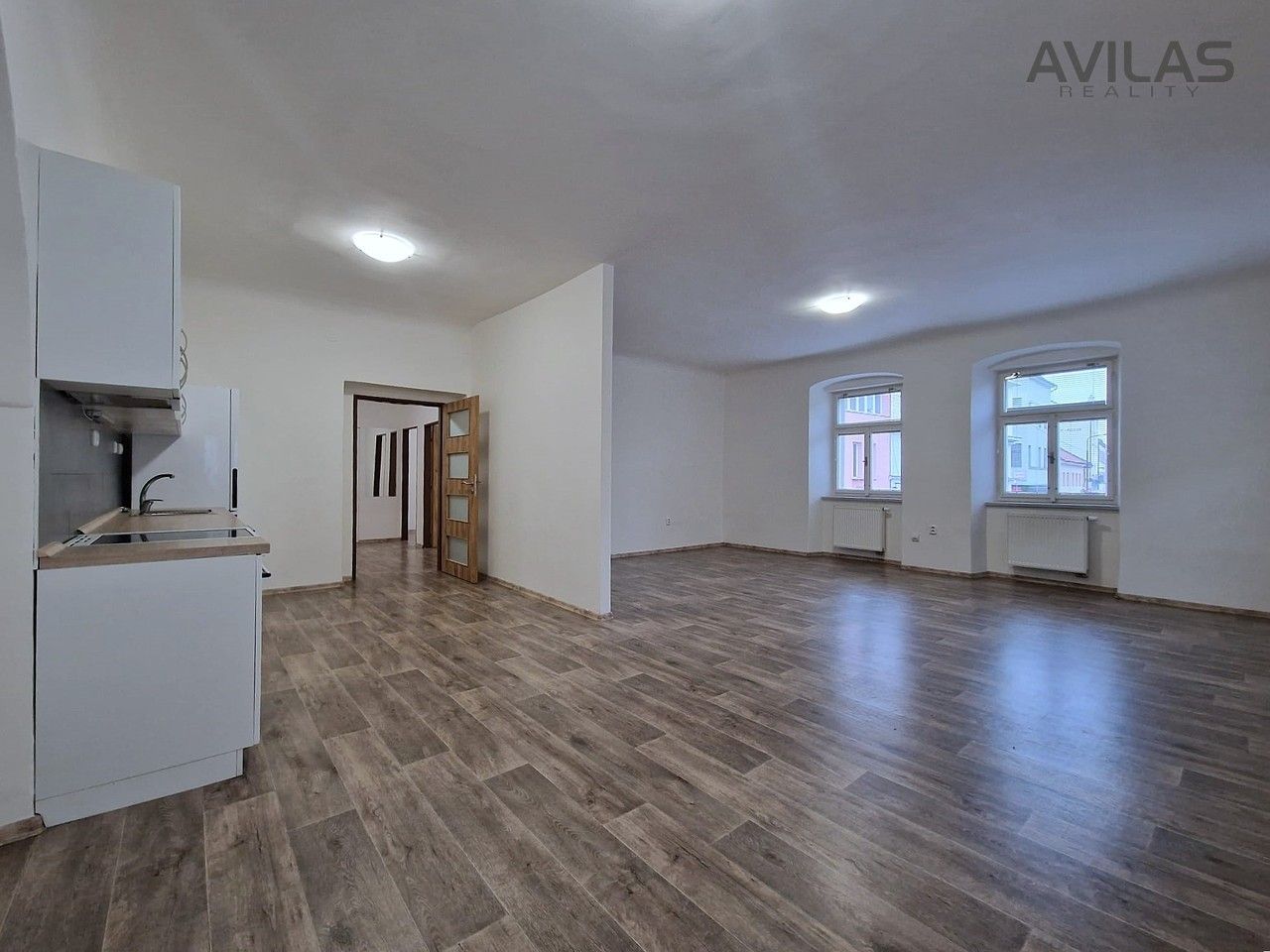 3+kk, Masarykovo náměstí, Benešov, 87 m²