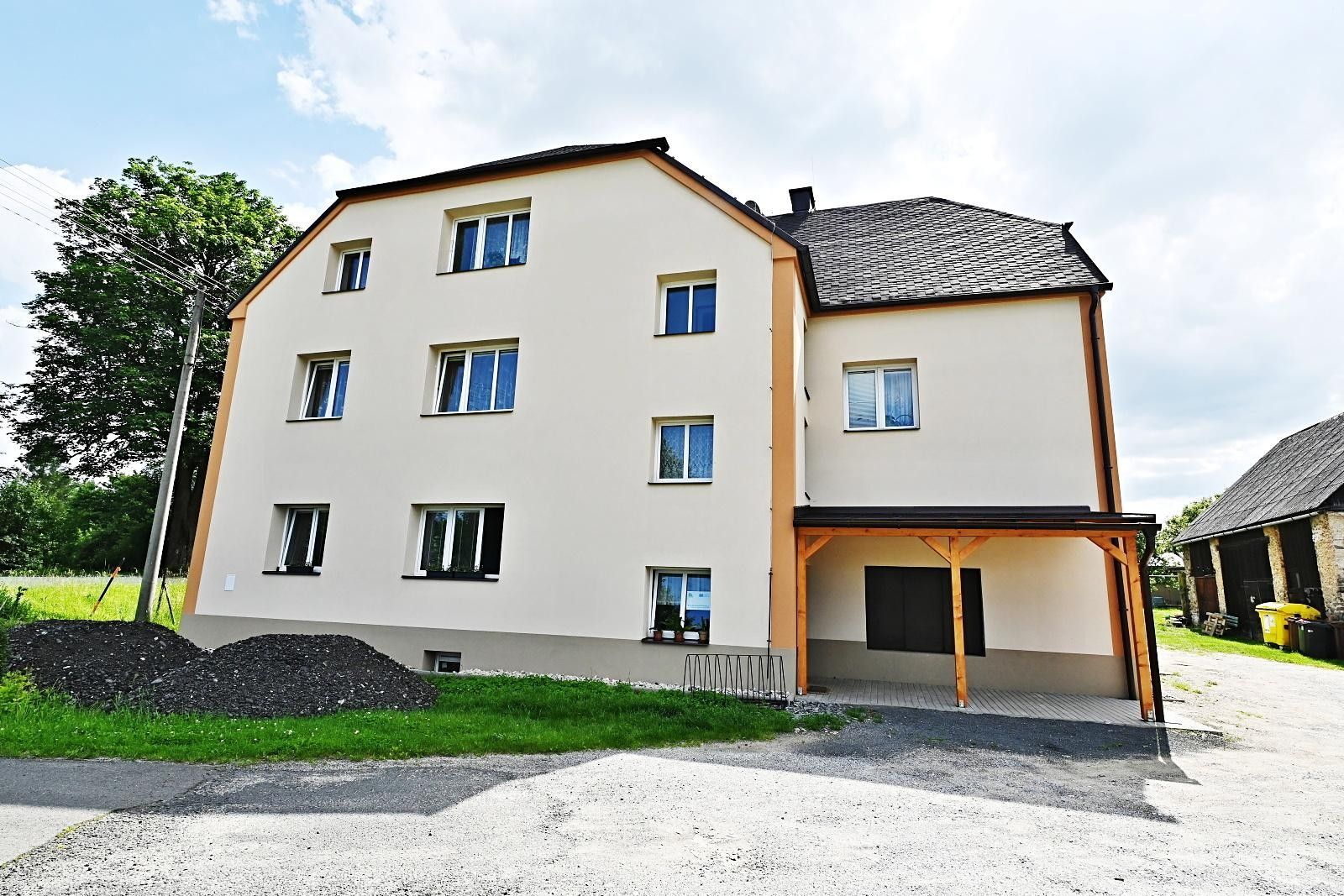 2+kk, Kamenická, Mikulovice, 71 m²