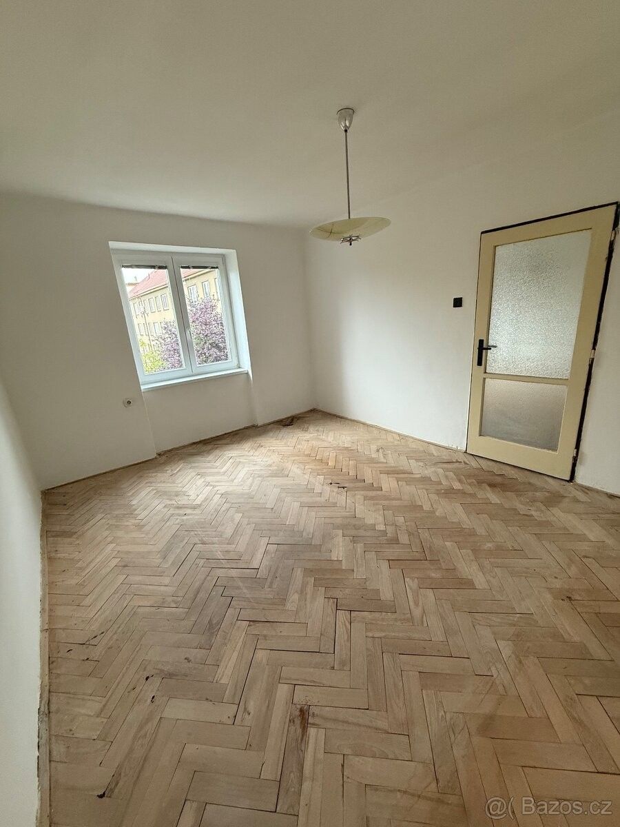 Byty, Hluboká, 539 73