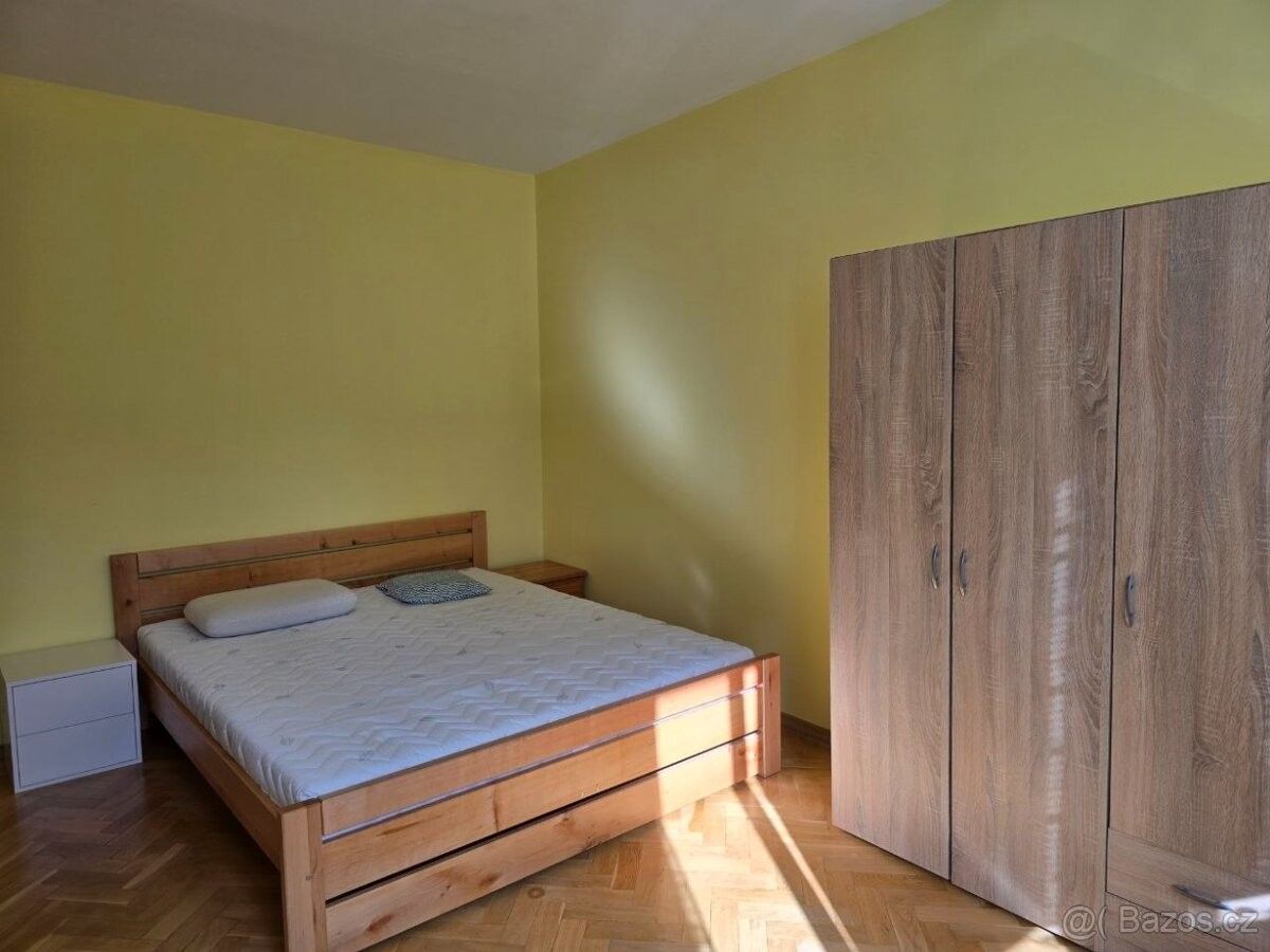 Byty, Karlovy Vary, 360 01