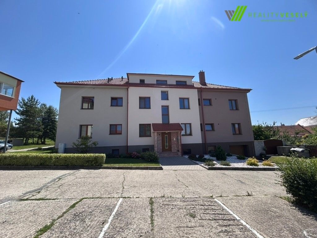 4+kk, Blatnice pod Svatým Antonínkem, 99 m²