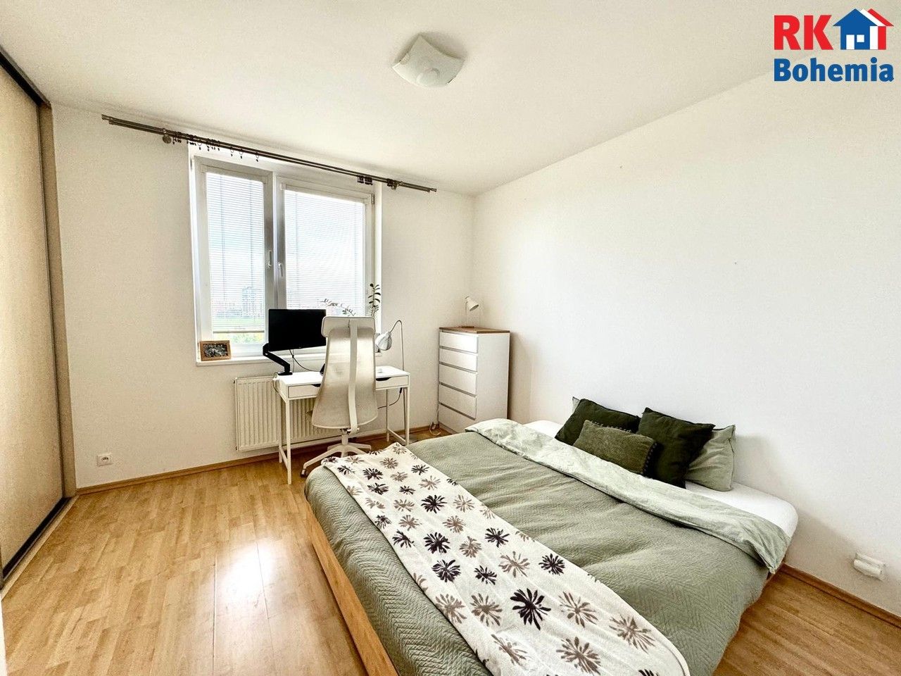 Pronájem byt 2+kk - Chotěšovská, Praha, 57 m²