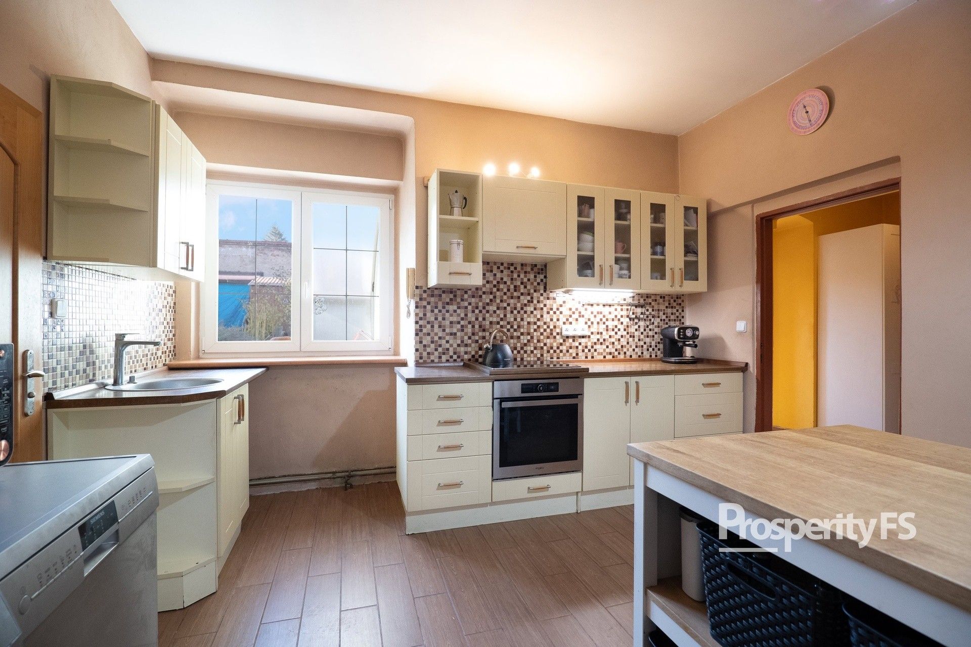 Rodinné domy, Unhošťská, Kladno, 229 m²