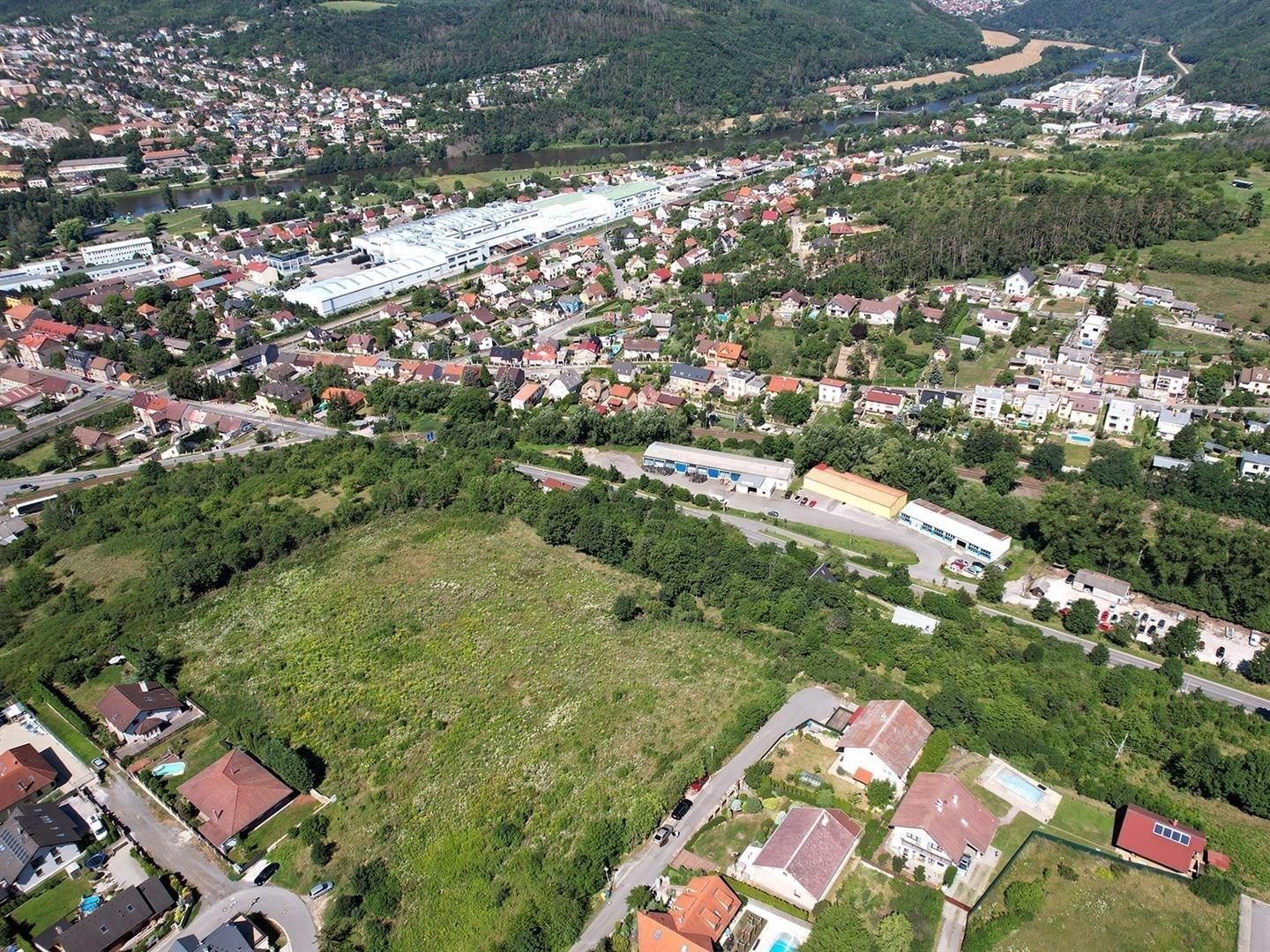 Prodej pozemek pro bydlení - -Závodí, Beroun, 15 999 m²