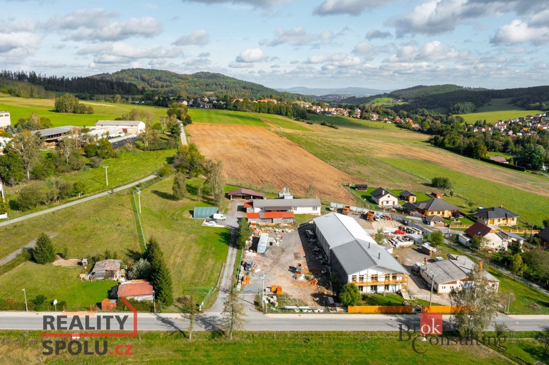 Prodej komerční pozemek - Zaječov, 6 123 m²