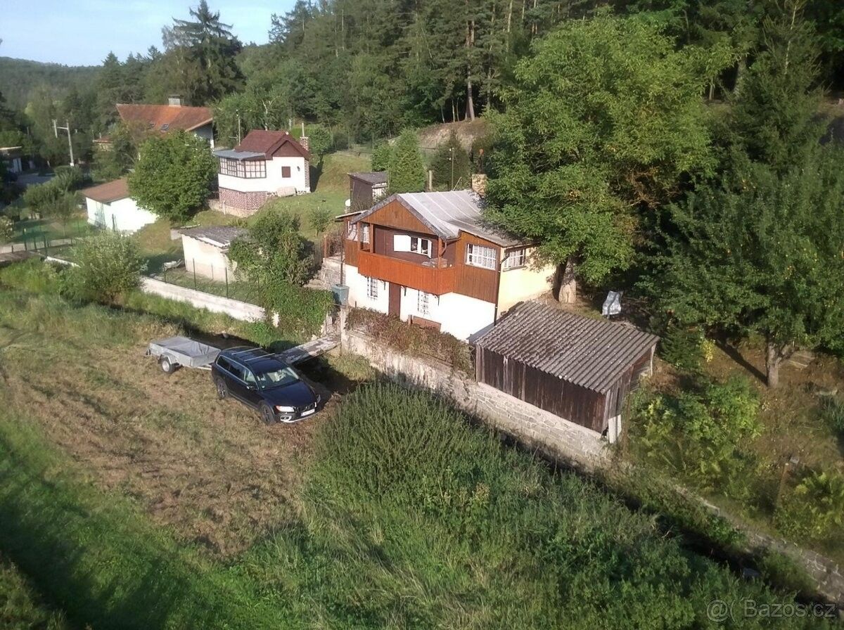 Chaty, Mníšek pod Brdy, 252 10, 39 m²