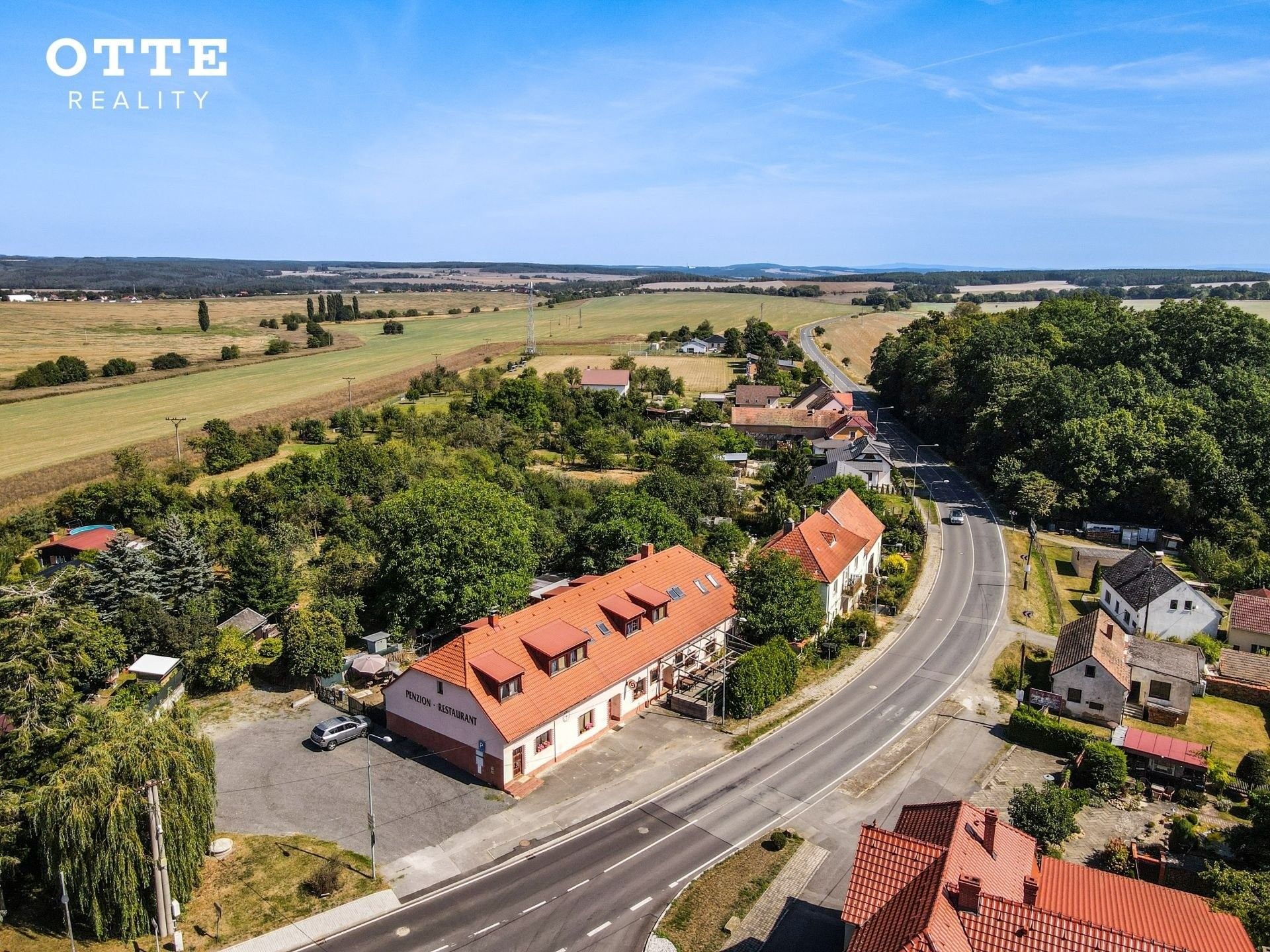 Prodej ubytovací zařízení - Úlice, 453 m²