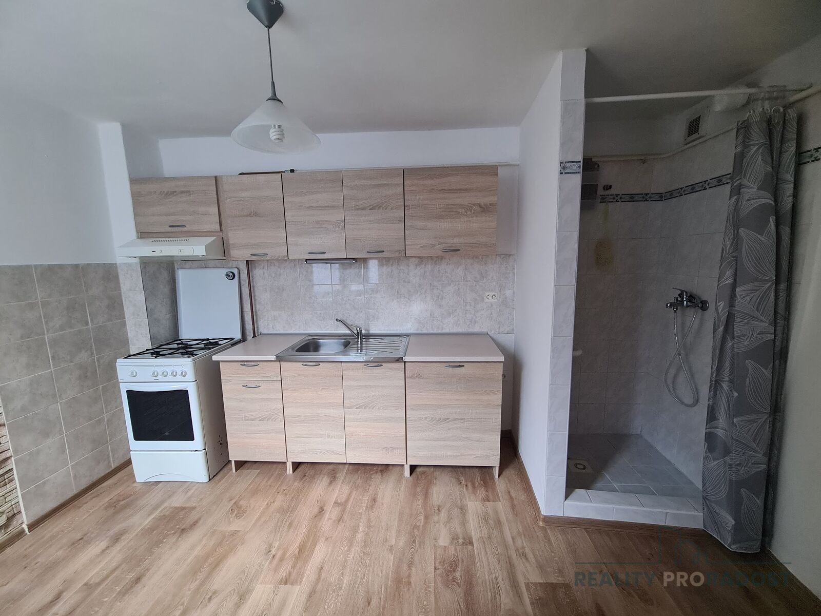 Prodej rodinný dům - Pionýrská, Velké Bílovice, 42 m²