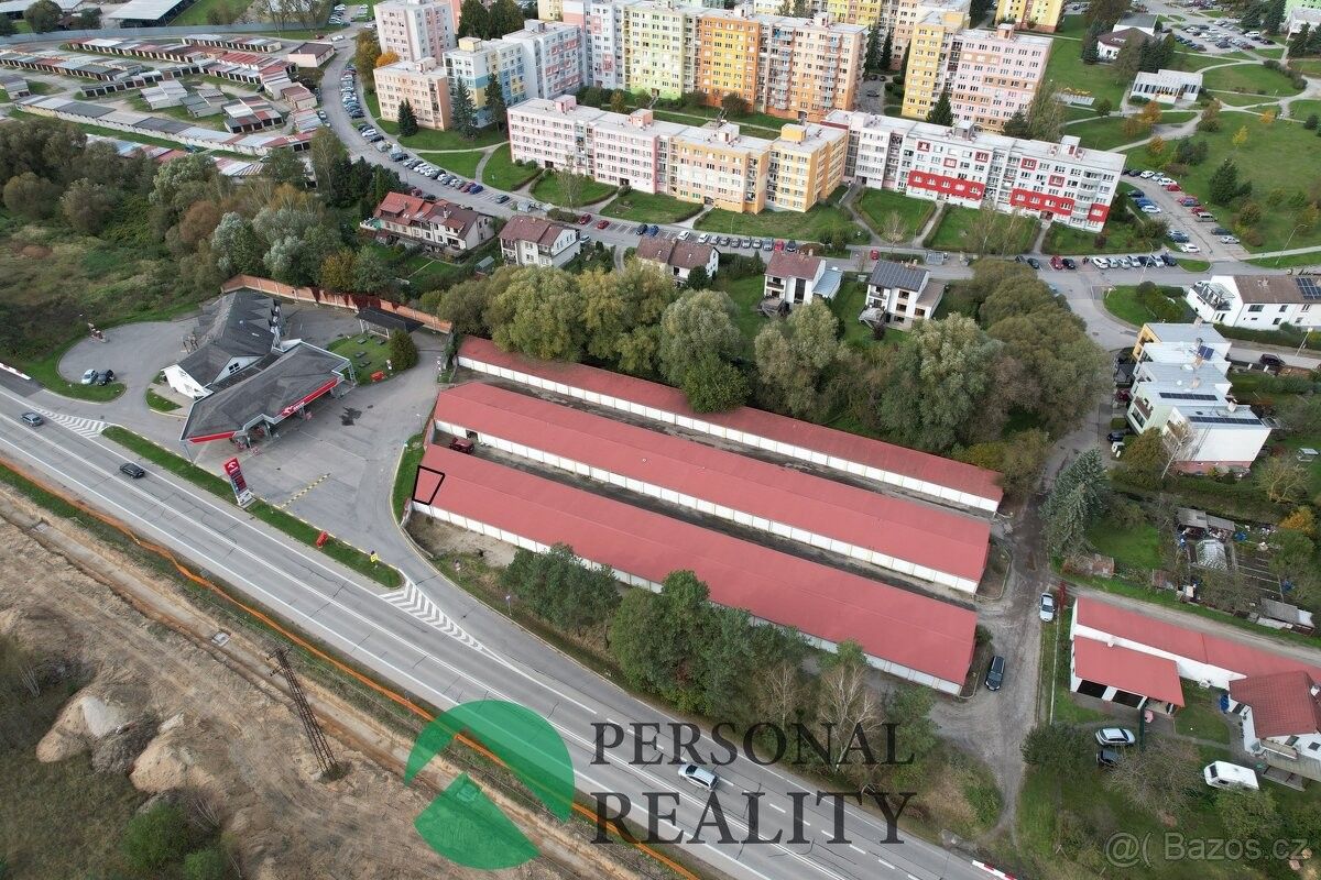 Pronájem garáž - Jindřichův Hradec, 377 01, 28 m²