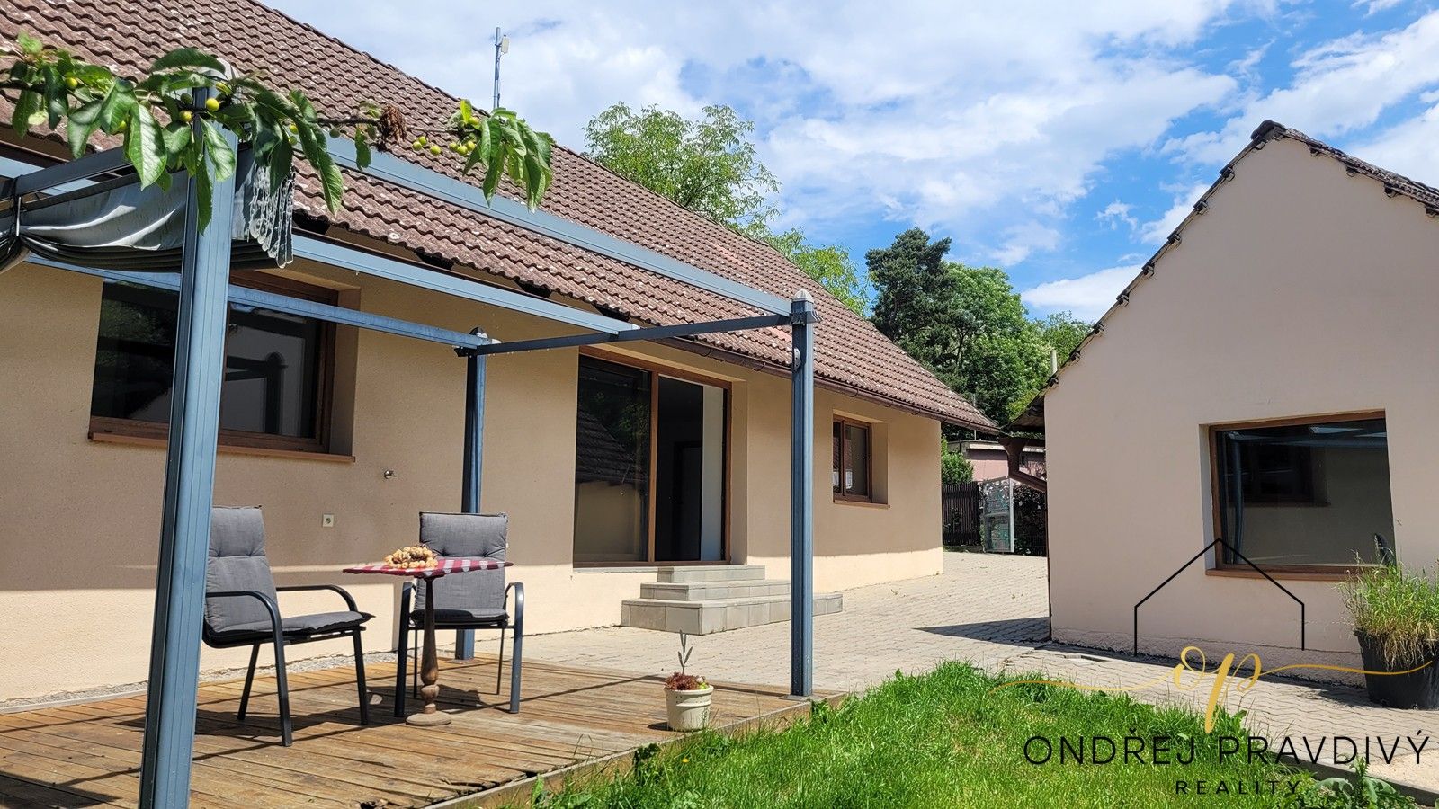 Prodej rodinný dům - Hlavní, Svinaře, 85 m²