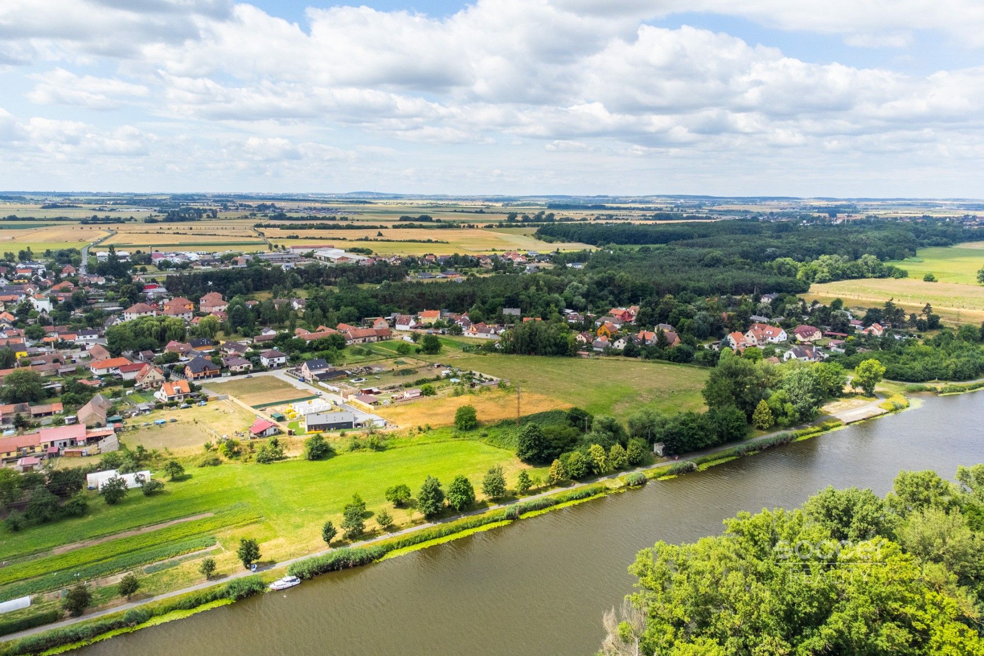 Prodej pozemek pro bydlení - Záryby, 1 300 m²