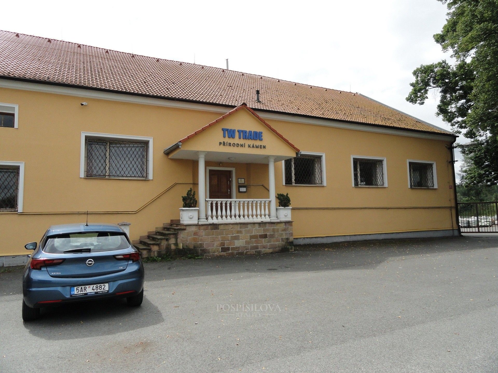 Pronájem sklad - Křivoklátská, Unhošť, 270 m²