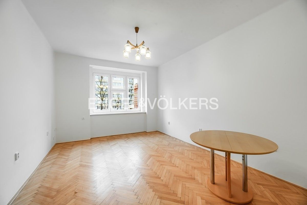 2+1, Argentinská, Praha, 49 m²