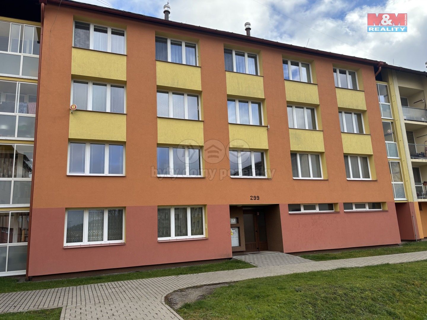 2+1, Sídliště Míru, Horní Planá, 57 m²