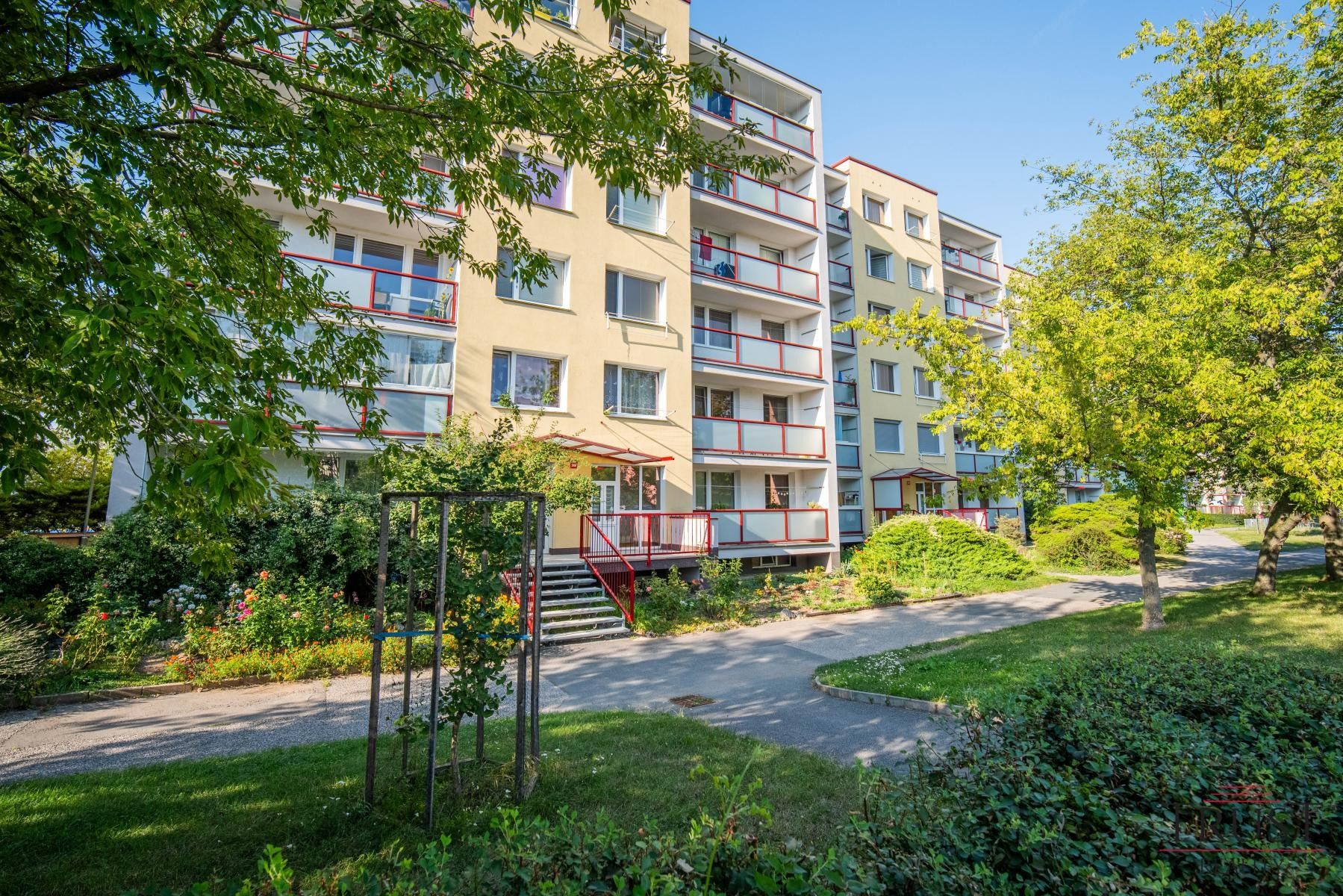 Prodej byt 3+1 - Československé armády, Odolena Voda, 76 m²