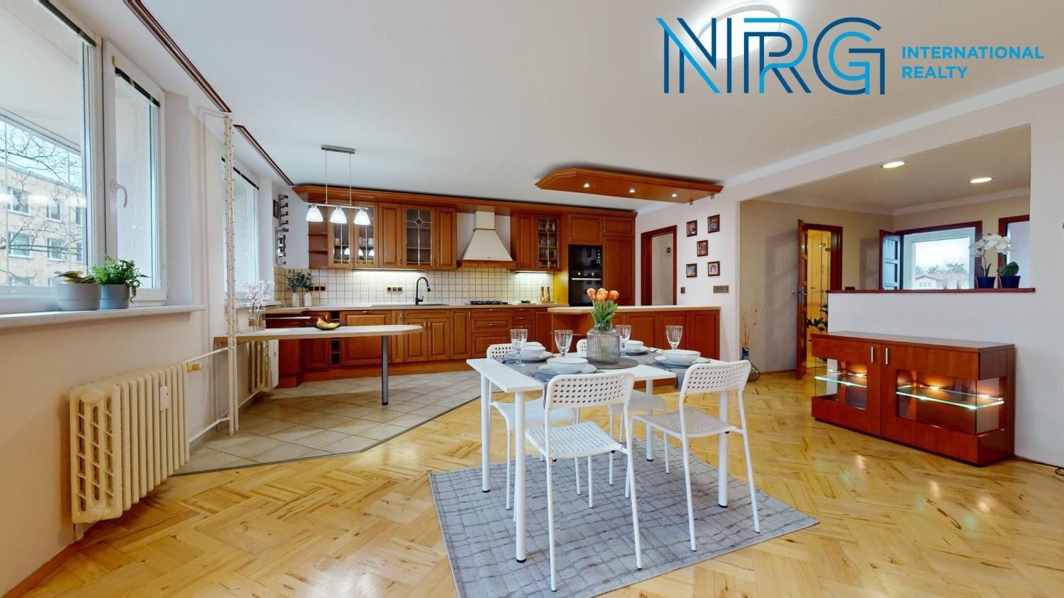 6+kk a více, V Aleji, Poděbrady, 130 m²