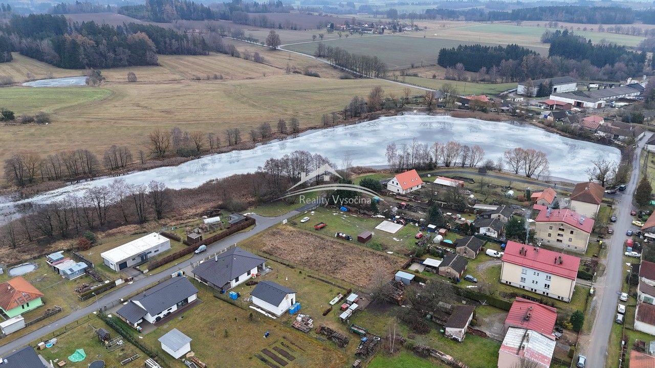 Rybníky, Častrov, 48 638 m²