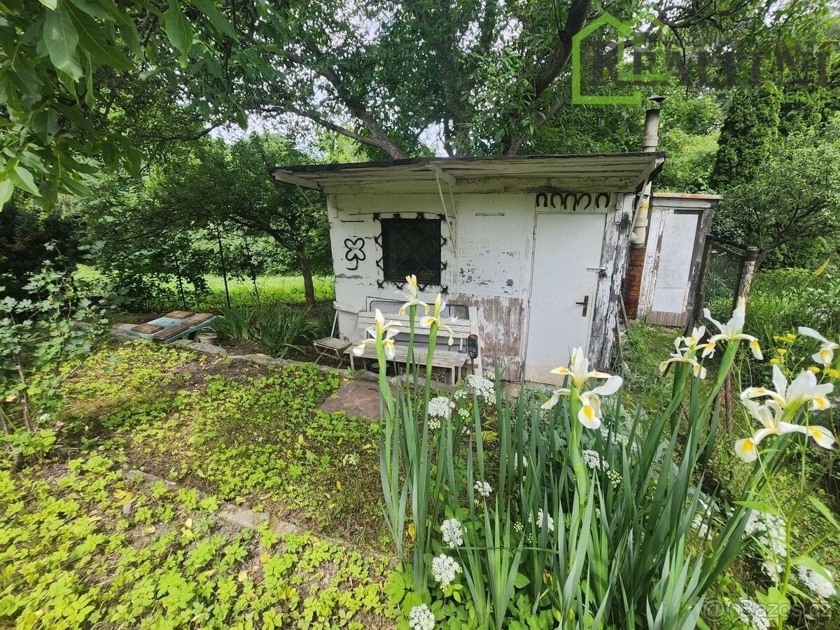 Chaty, Praha, 160 00