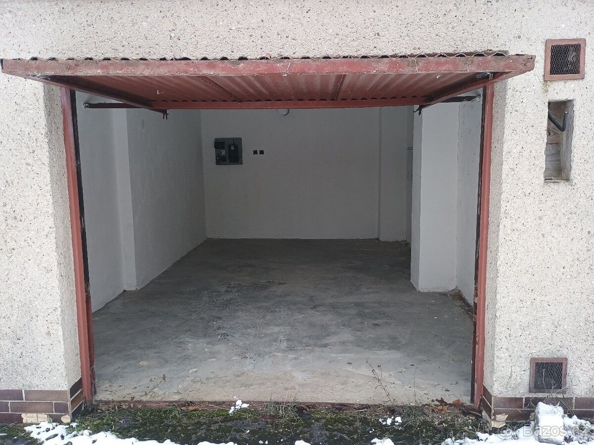 Garáže, Litomyšl, 570 01