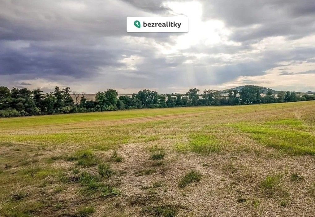 Pozemky pro bydlení, Semeč, Děčany