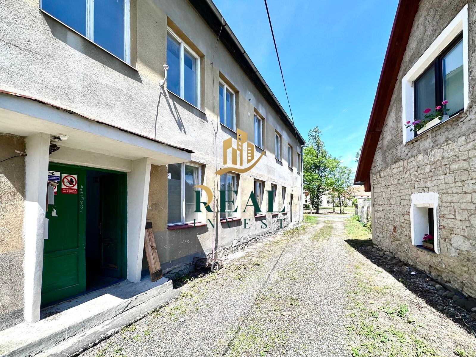 Prodej byt 6+kk a více - Drahomyšl, Lipno, 2 187 m²