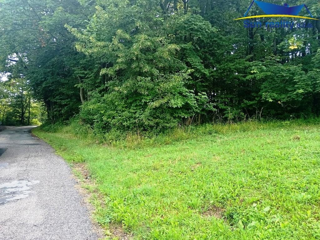 Zahrady, Dolní Líštná, Třinec, 1 700 m²