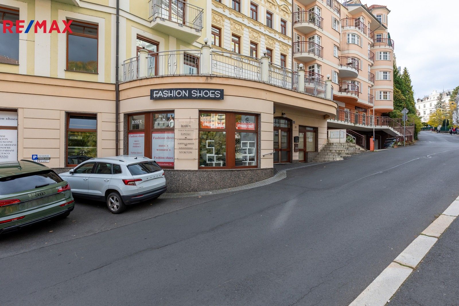 Obchodní prostory, Zámecký vrch, Karlovy Vary, 31 m²