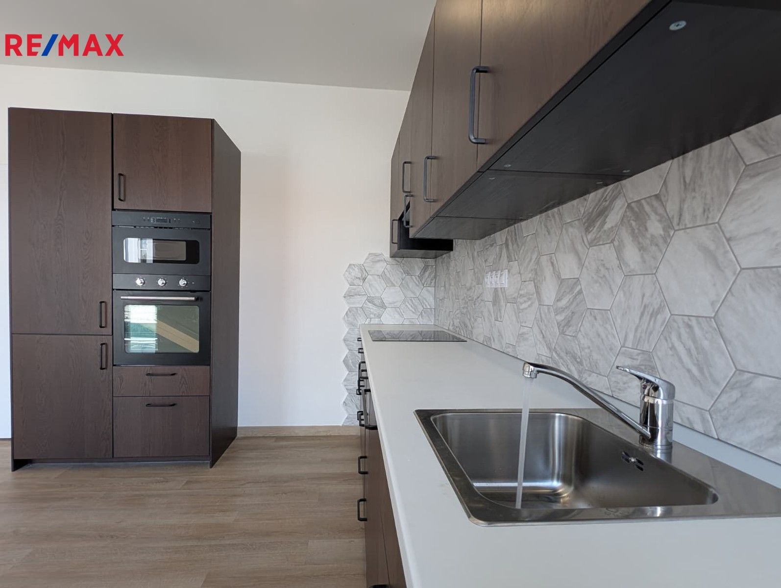 3+kk, Na louži, Praha, 98 m²