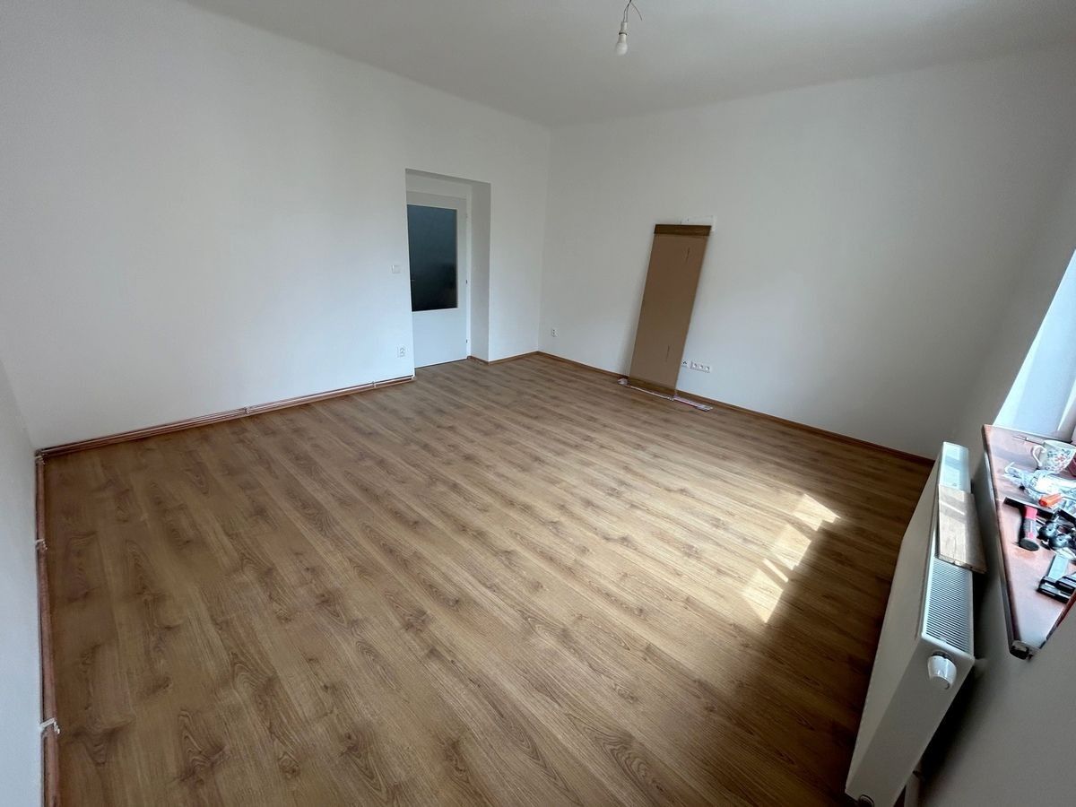 1+kk, Věšínova, Praha, 40 m²