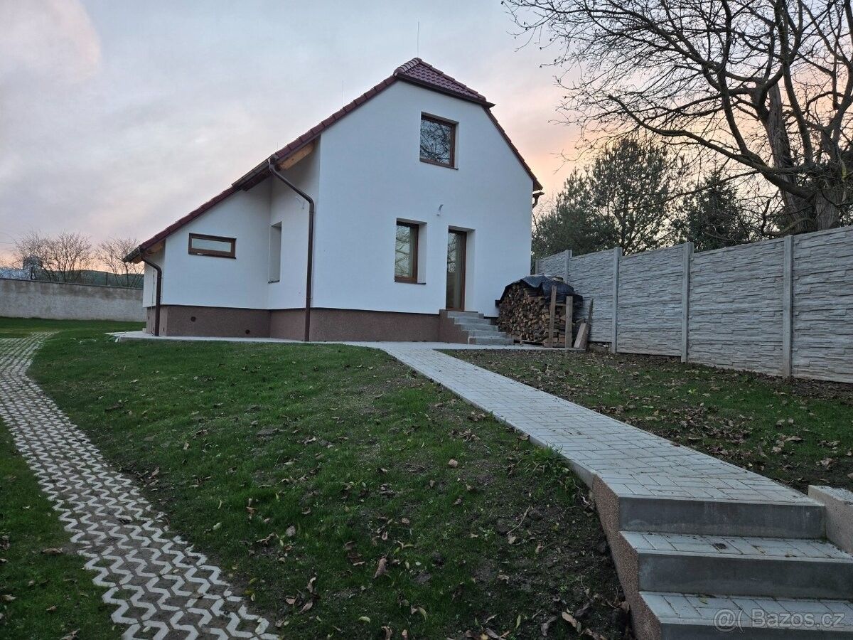 Rodinné domy, Milovice nad Labem, 289 23