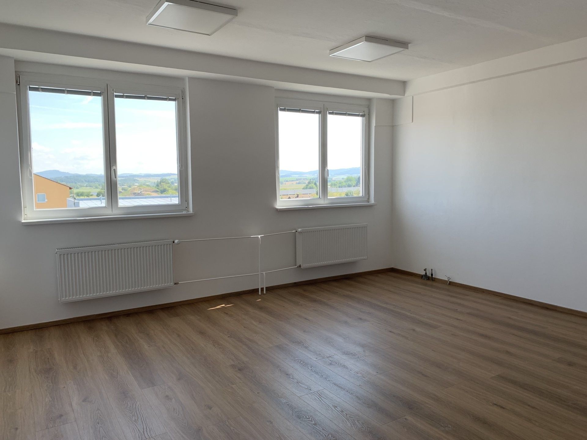 Pronájem kancelář - K Letišti, Klatovy, 34 m²