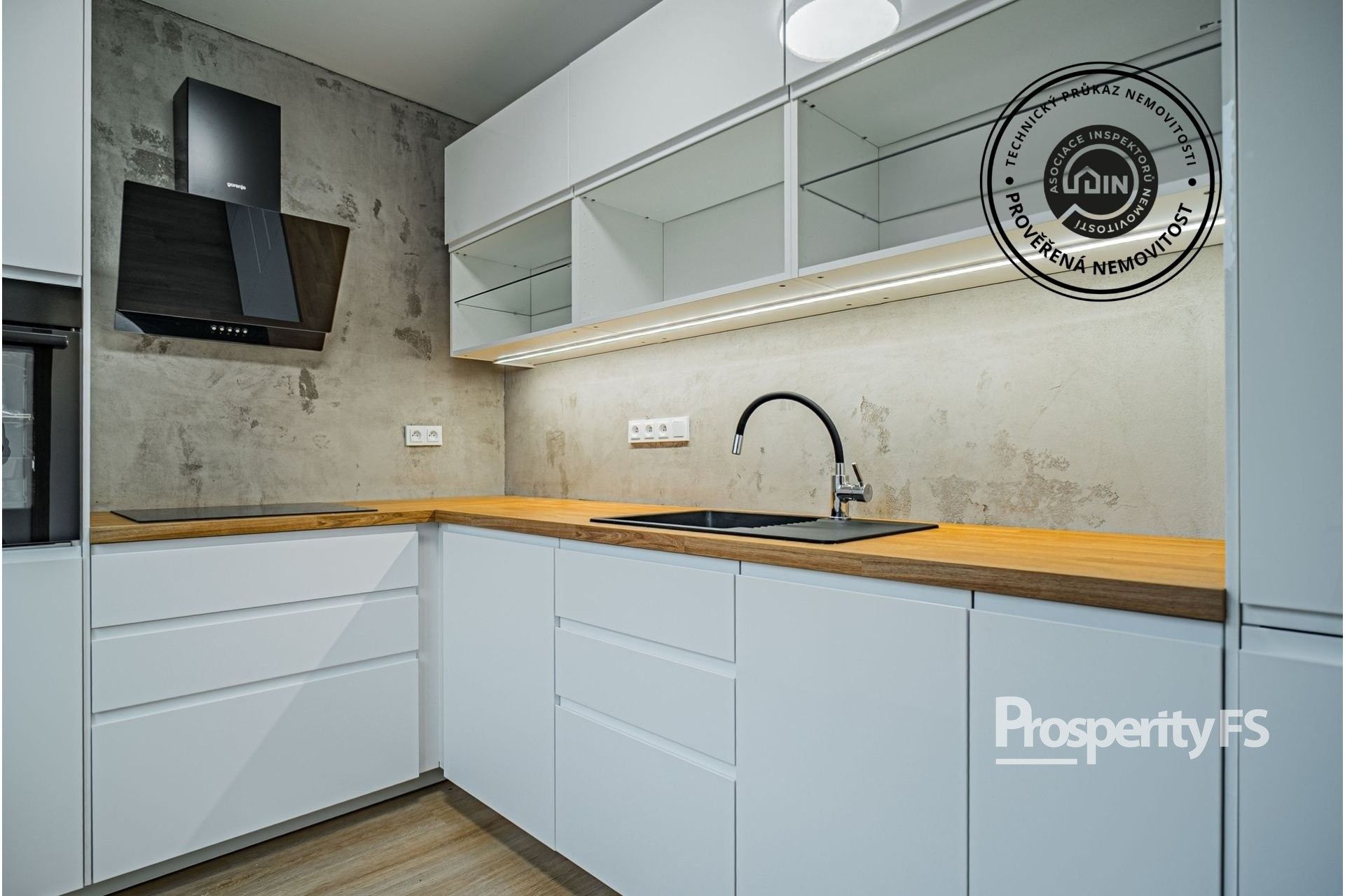 2+1, Kosmonautů, Karviná, 52 m²