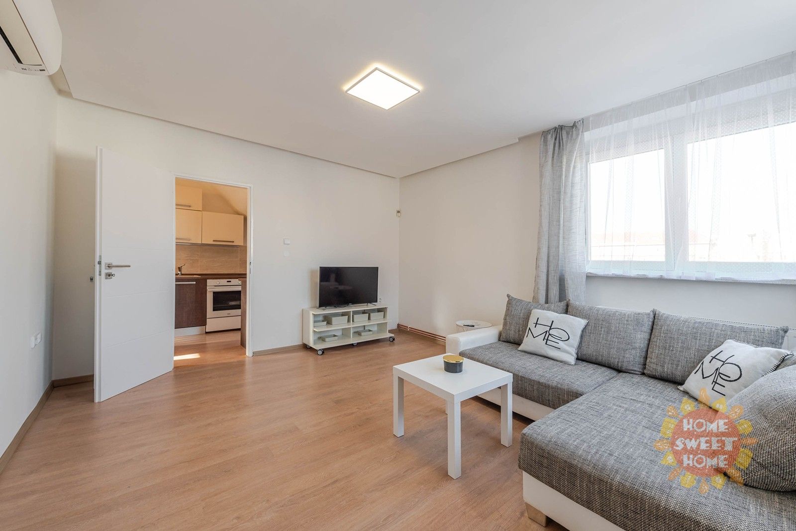 2+kk, Jeseniova, Praha, 56 m²