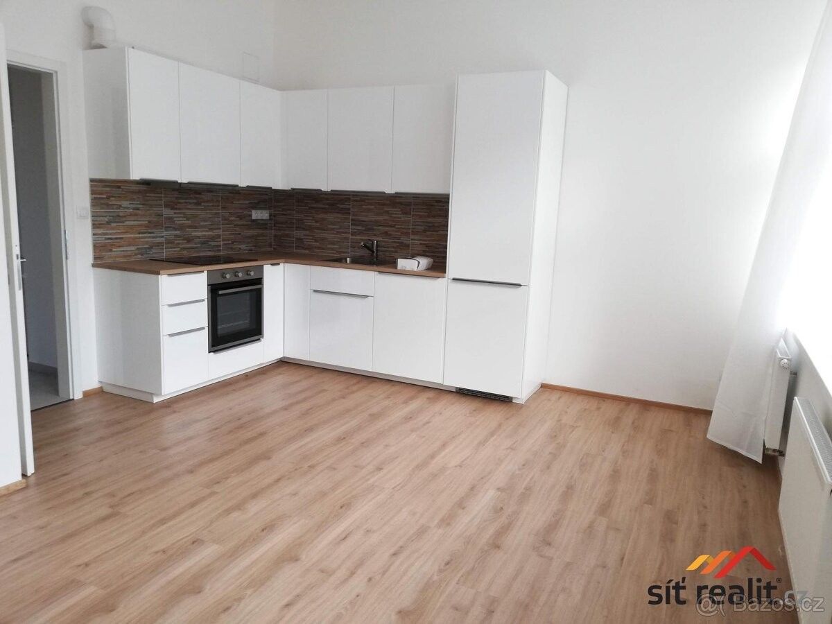 2+kk, Praha, 130 00, 44 m²