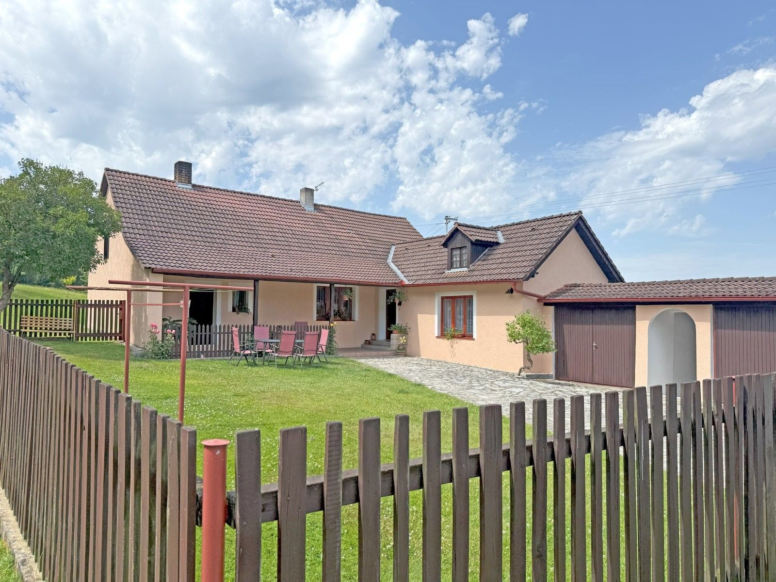 Rodinné domy, Lidmovice, Skočice, 160 m²