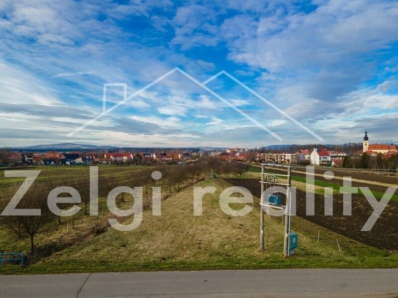 Prodej pozemek pro bydlení - Milotice u Kyjova, 696 05, 1 328 m²