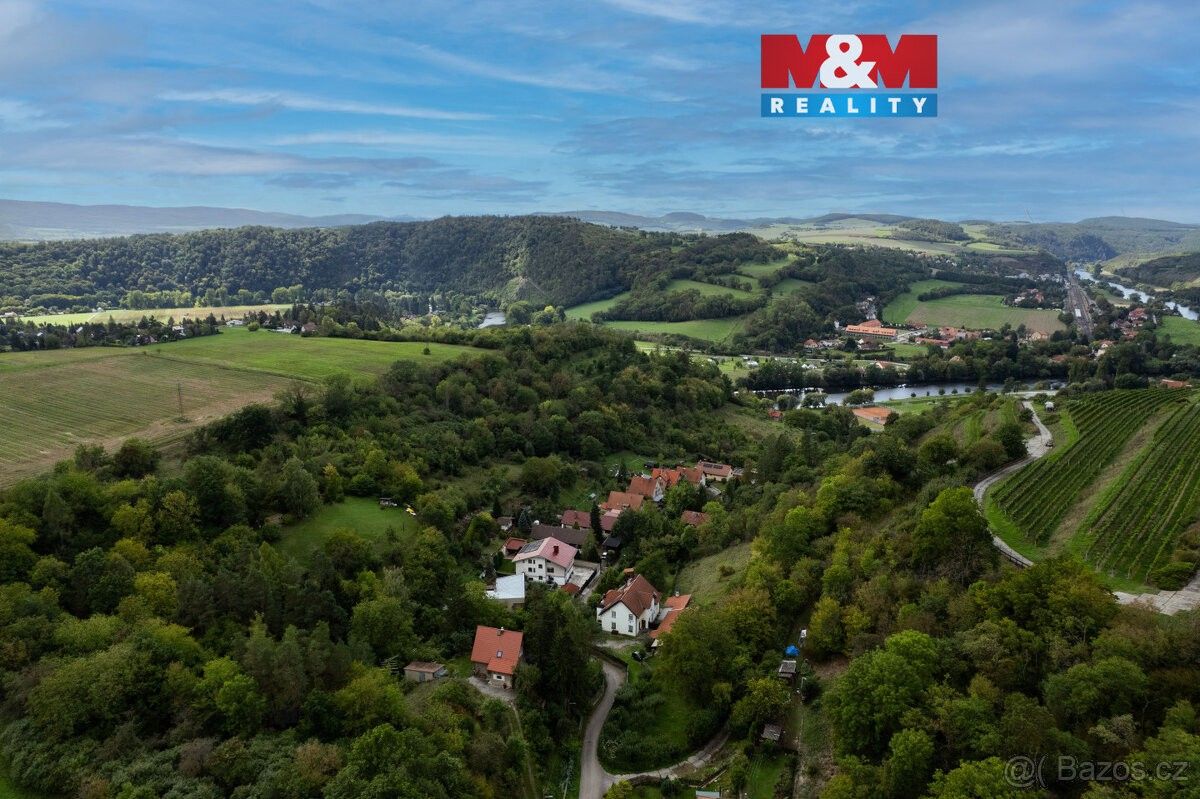 Zahrady, Karlštejn, 267 18