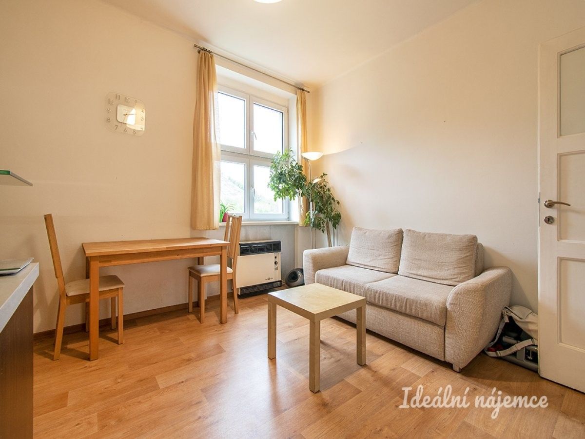 Pronájem byt 2+kk - Stará cesta, Praha, 48 m²