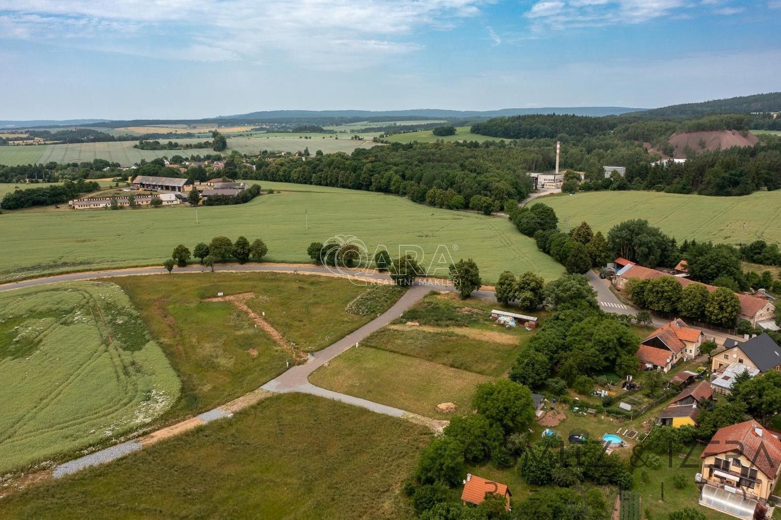 Prodej pozemek pro bydlení - Lazsko, 1 180 m²