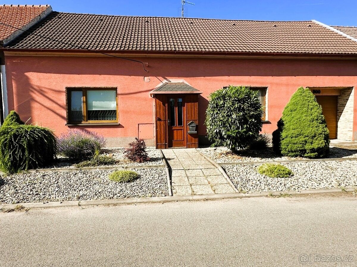 Rodinné domy, Hrabětice, 671 68