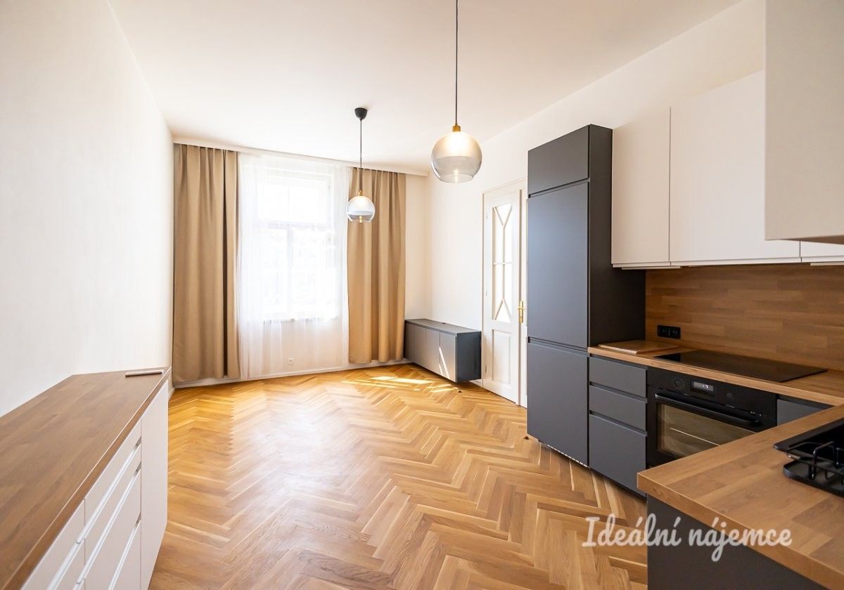 2+kk, Čs. armády, Praha, 52 m²