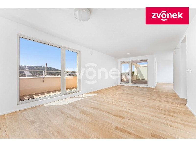 4+1, Nad Stráněmi, Zlín, 198 m²