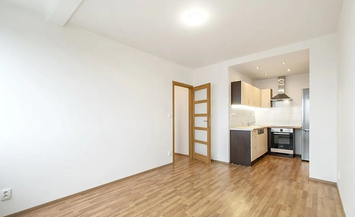 2+kk, Praha, 149 00, 41 m²